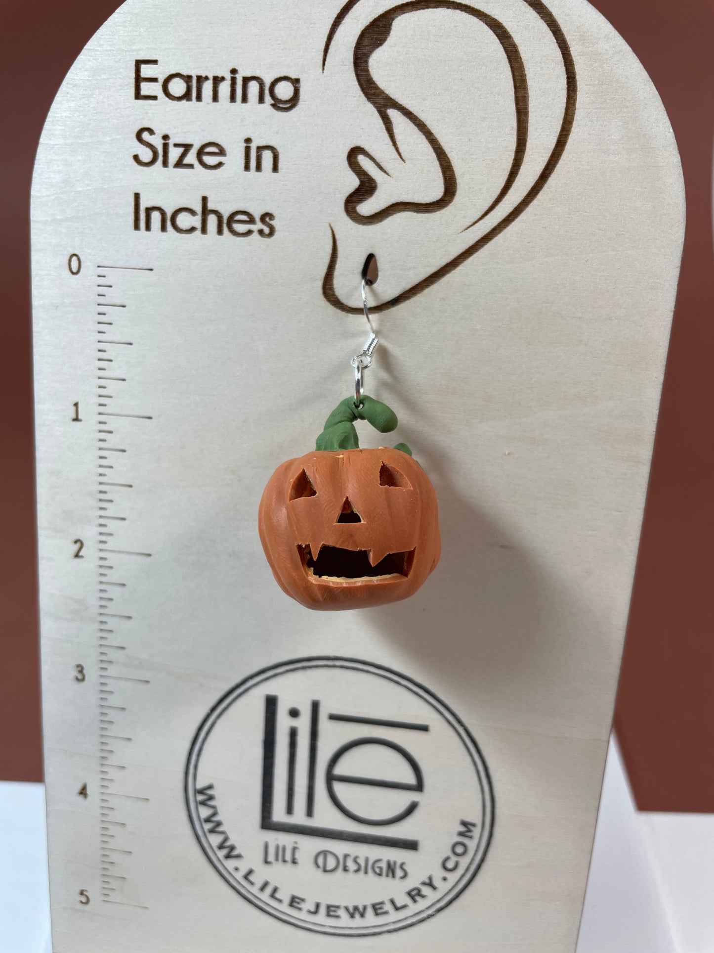 Jack-o-lantern dangles