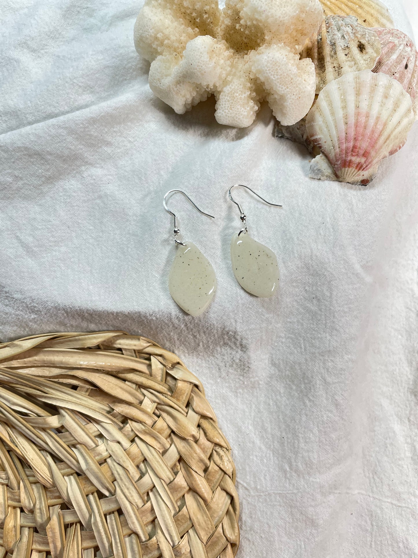 Translucent sand Dangles