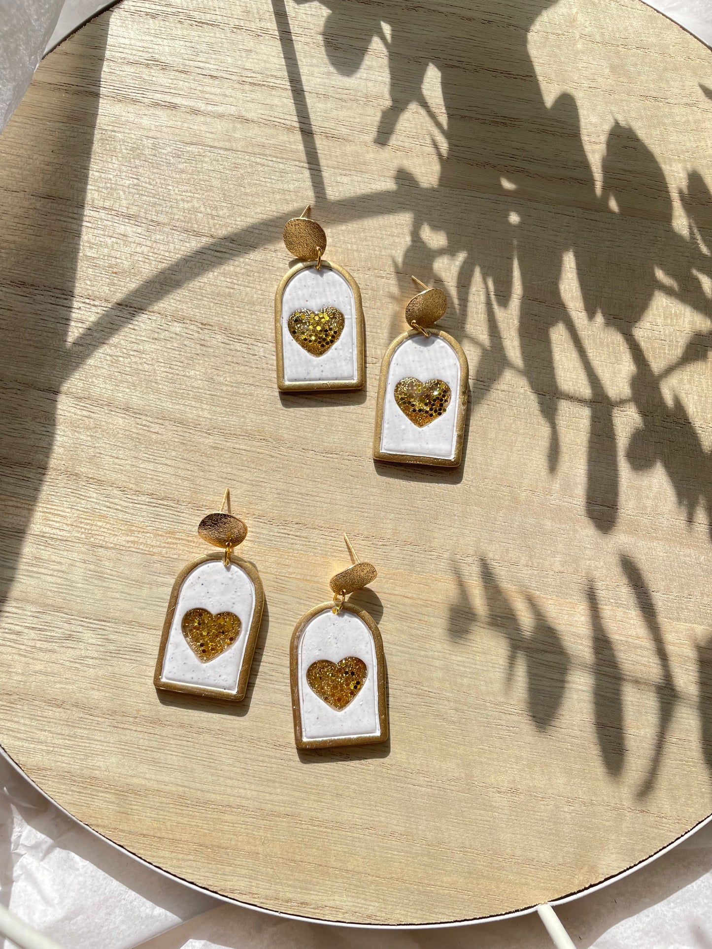 Heart arch dangle