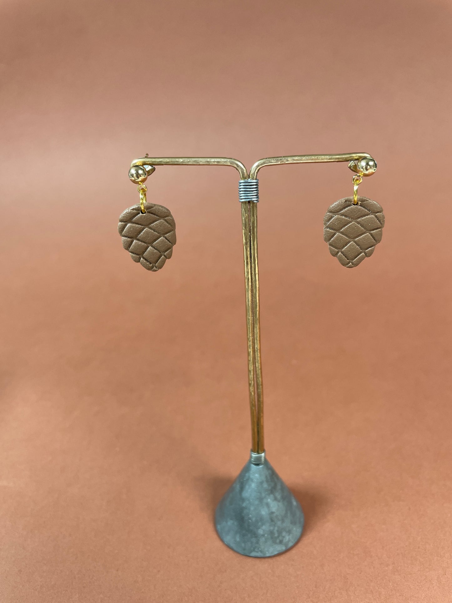 Acorn dangles