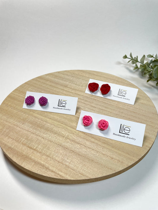 Flower studs